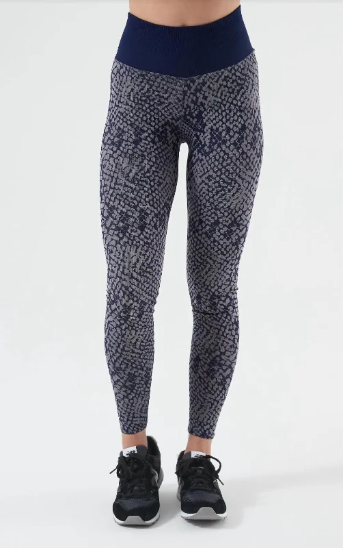 Women's Activewear Outfit Snake Charmer Legging In Midnight Blue